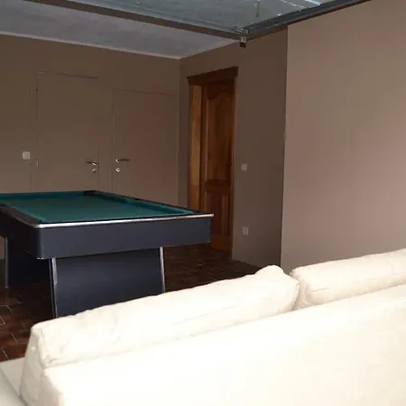 Countryside 3-Bed House In Rendeux Beffe ريندو